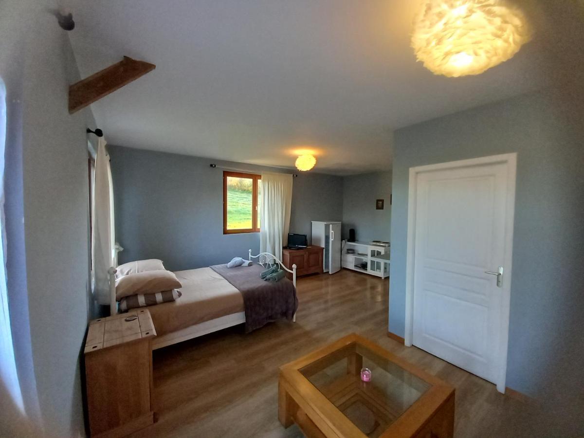 La Tuilerie Hotel Pindray Bagian luar foto
