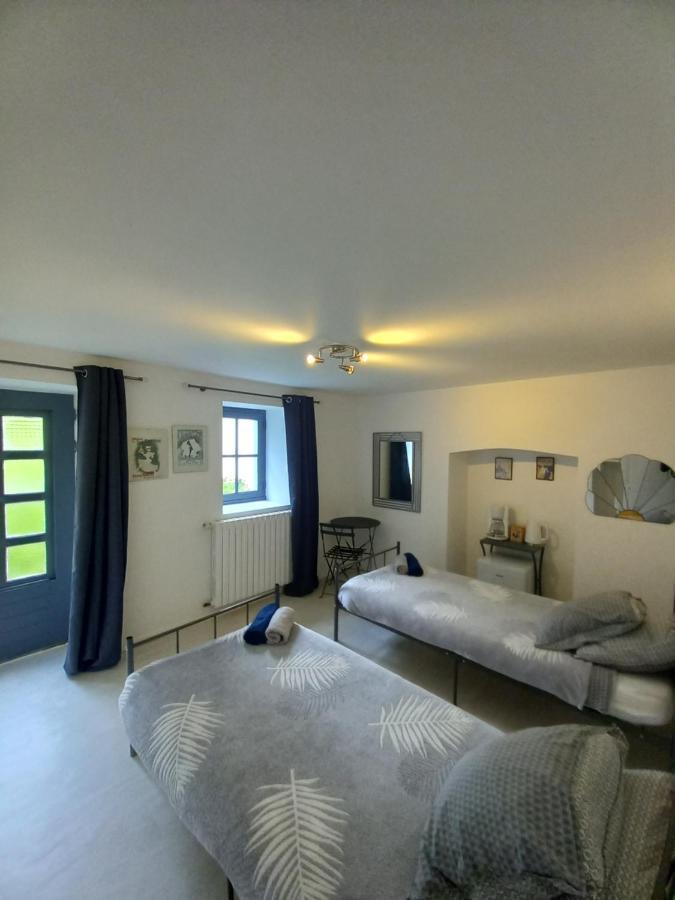 La Tuilerie Hotel Pindray Bagian luar foto