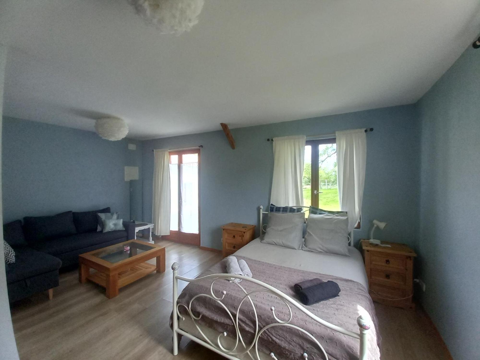 La Tuilerie Hotel Pindray Bagian luar foto